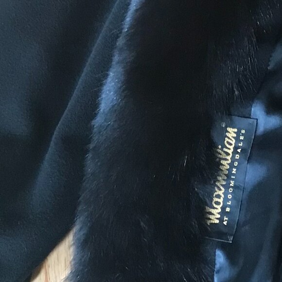 Yve Saint Laurent Vintage cashmere/wool fur coat (preowned) - Picture 7 of 13